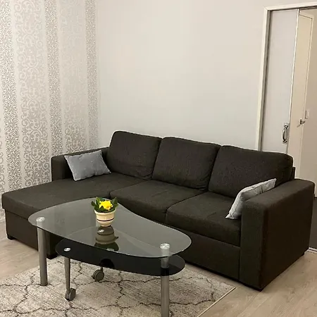 Apartman 4 Km To The Center Afoot, Cute With Free Parking *